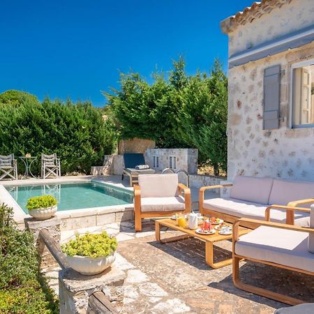 Blue Horizon Cottages Tzamarelata Extérieur photo