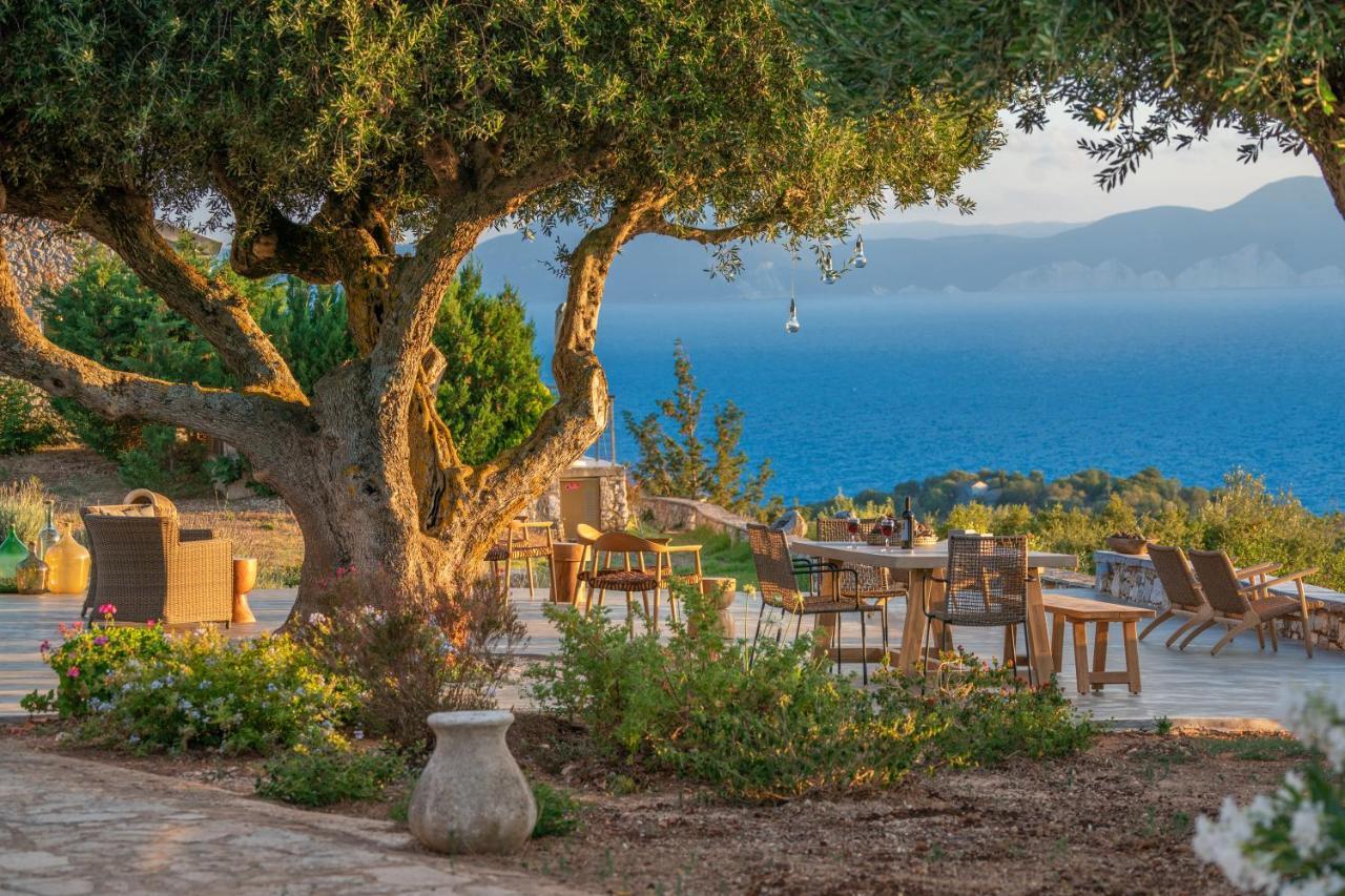 Blue Horizon Cottages Tzamarelata Extérieur photo