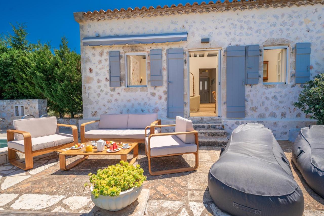 Blue Horizon Cottages Tzamarelata Extérieur photo